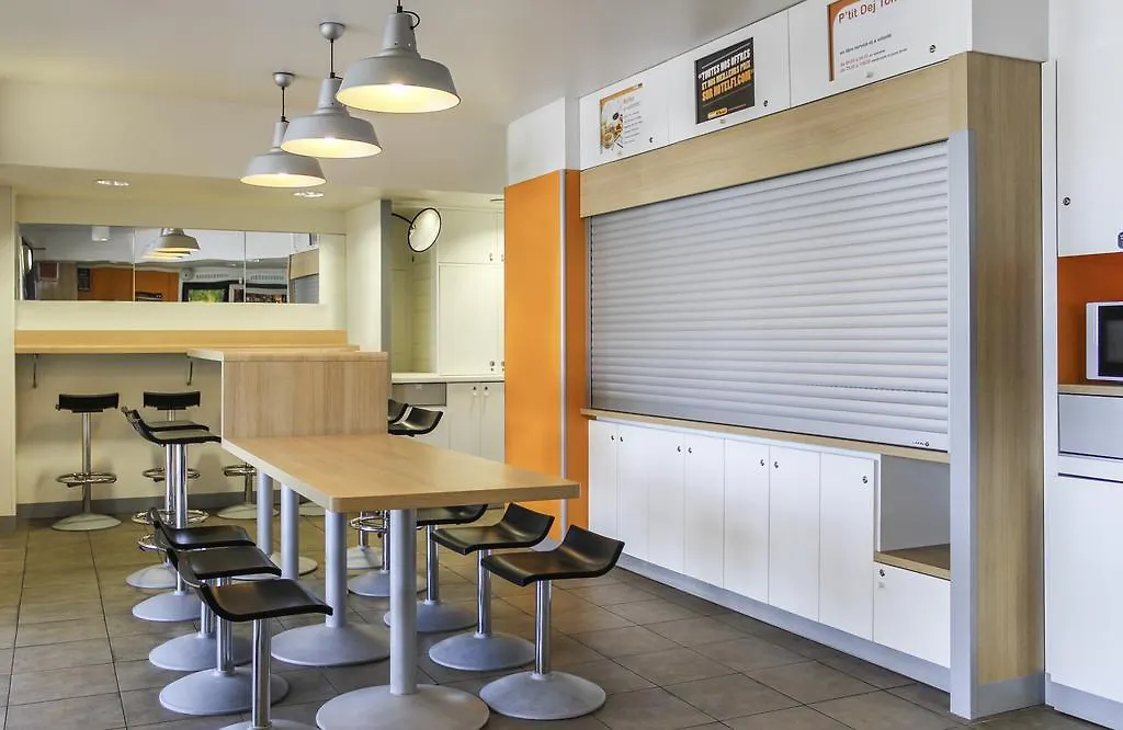 Enzo Hotel 1Er Prix Coudes
